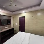 Oyo Hotel Relax Inn